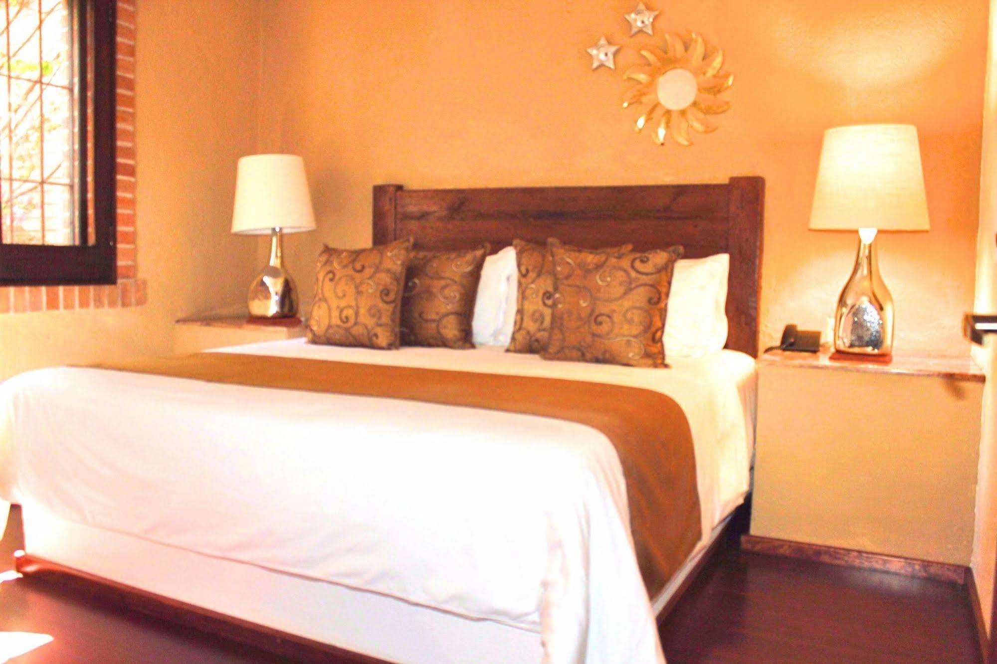 Casa Embrujo Morelia - Boutique ภายนอก รูปภาพ