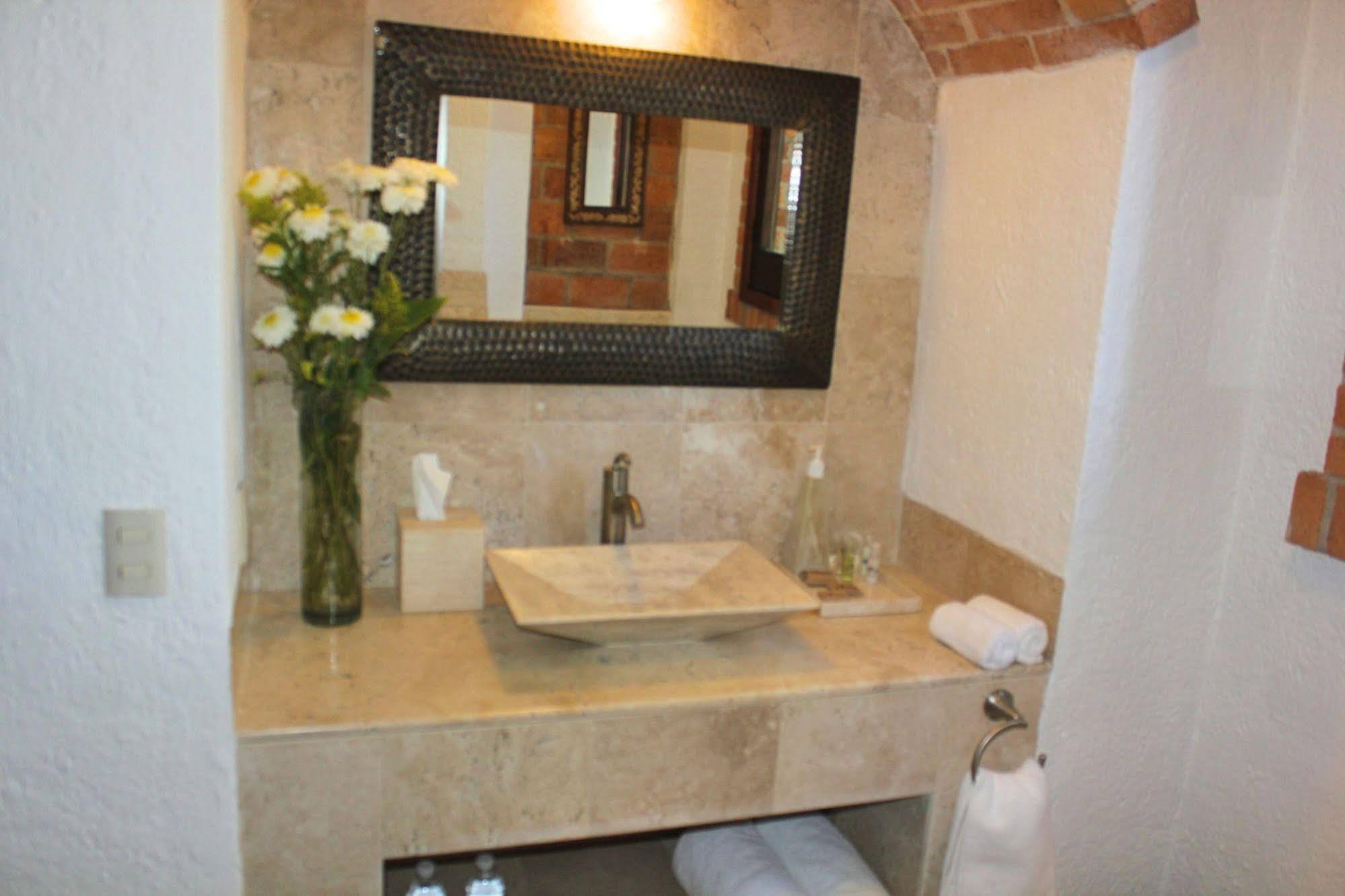 Casa Embrujo Morelia - Boutique ภายนอก รูปภาพ